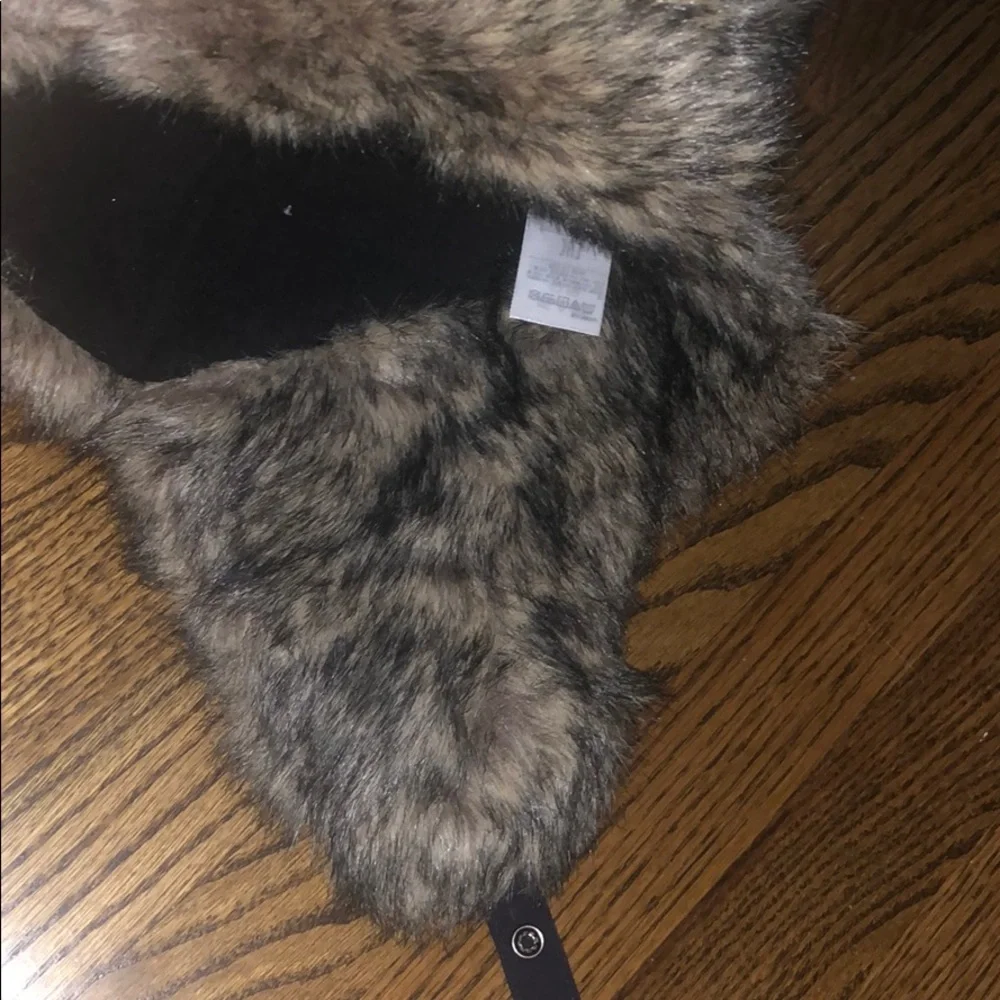 Gap Faux Fur and Navy blue Hat